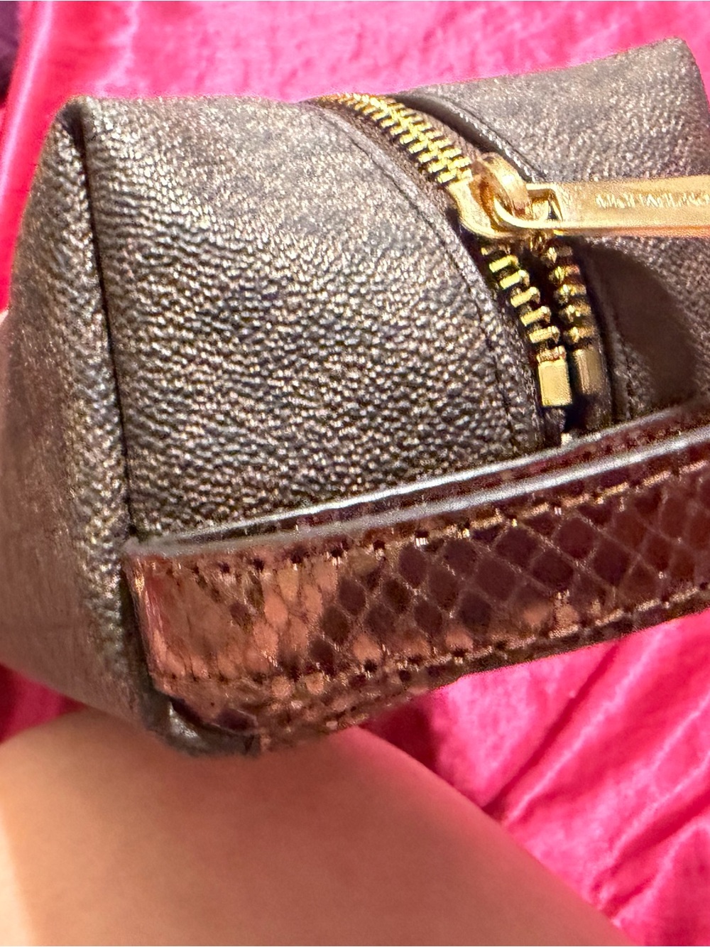 Michael kors Brown Monogram makeup bag - Picture 7 of 9